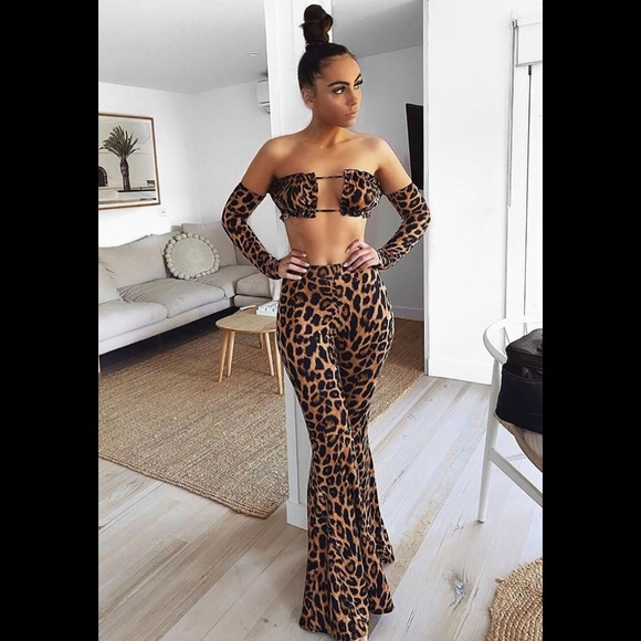 Two piece set - Picture 2 of 3